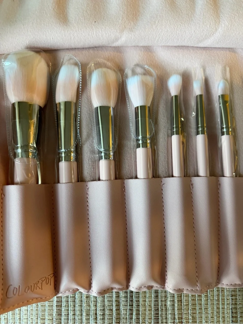 Colourpop Ultimate Brush Roll